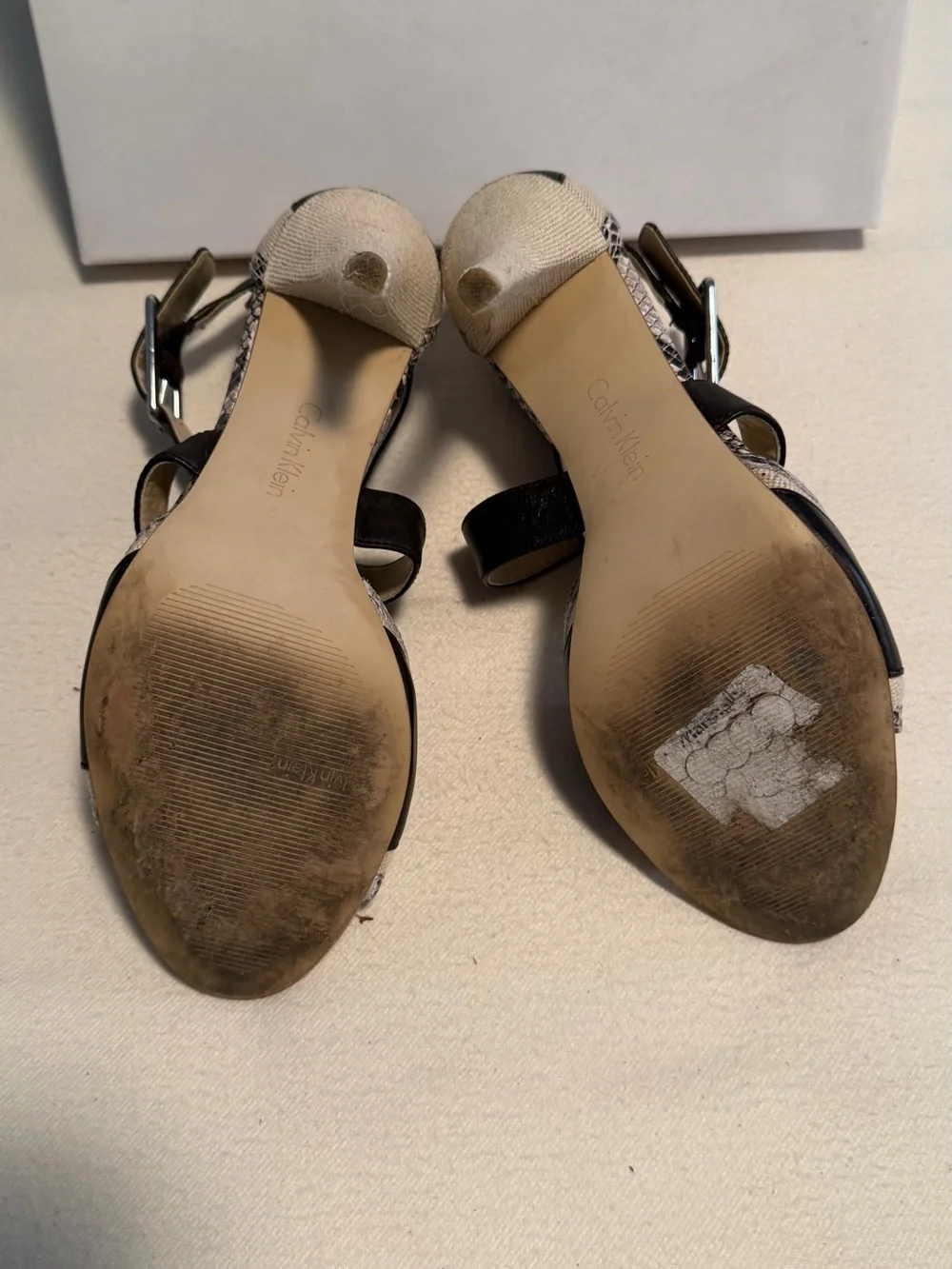 Calvin Klein Zahara Linen/Classic Python Heels Style E3748 Size 9
